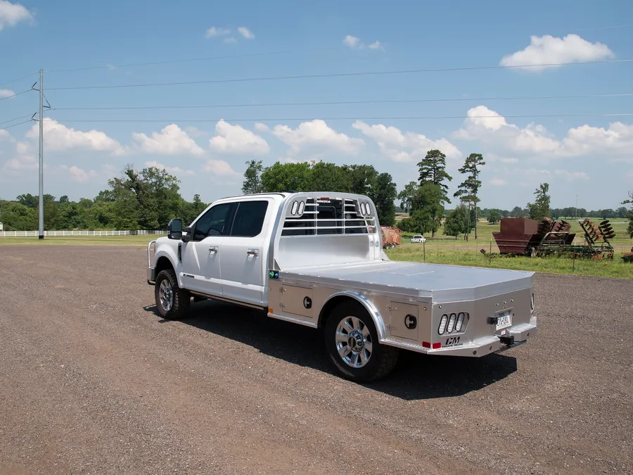 CM AL aluminum skirted flatbed